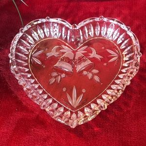 Lovely crystal heart dish. 9”x 7”. Exc. condition